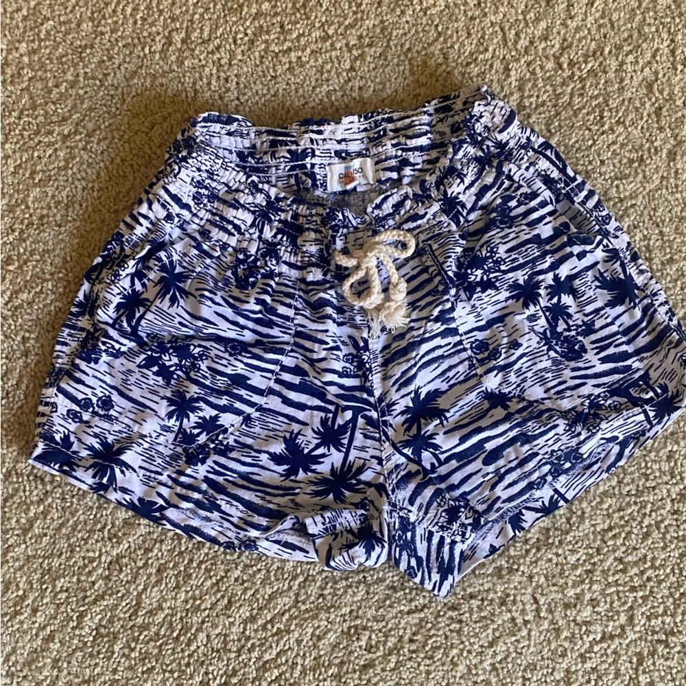 Casual, blue & white linen shorts